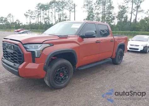 2024 Toyota Tundra Hybrid Trd Pro 4Wd z USA, uszkodzony, nr VIN 5TFPC5DB8RX054584